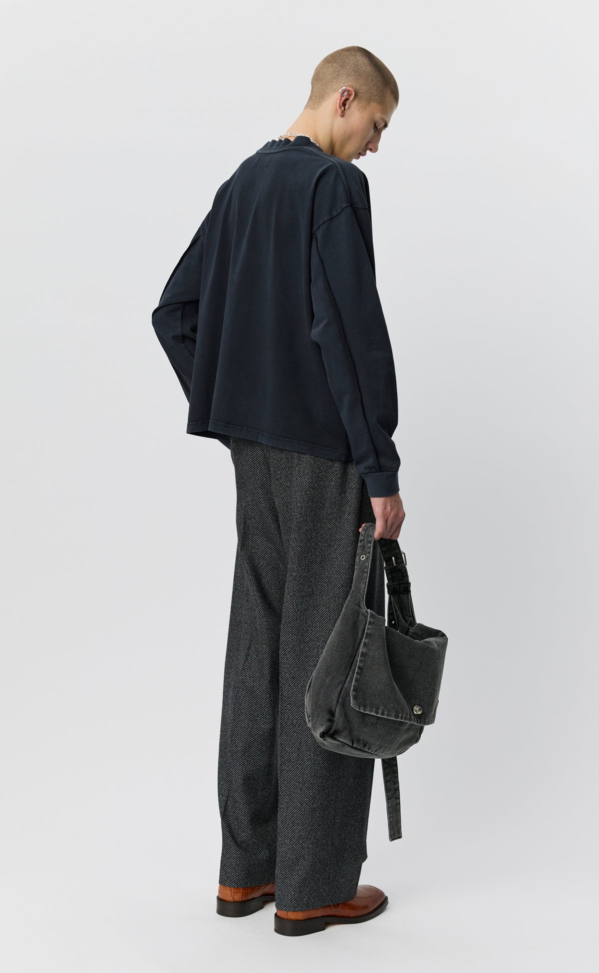 Browsing LS Tee - Vintage Black