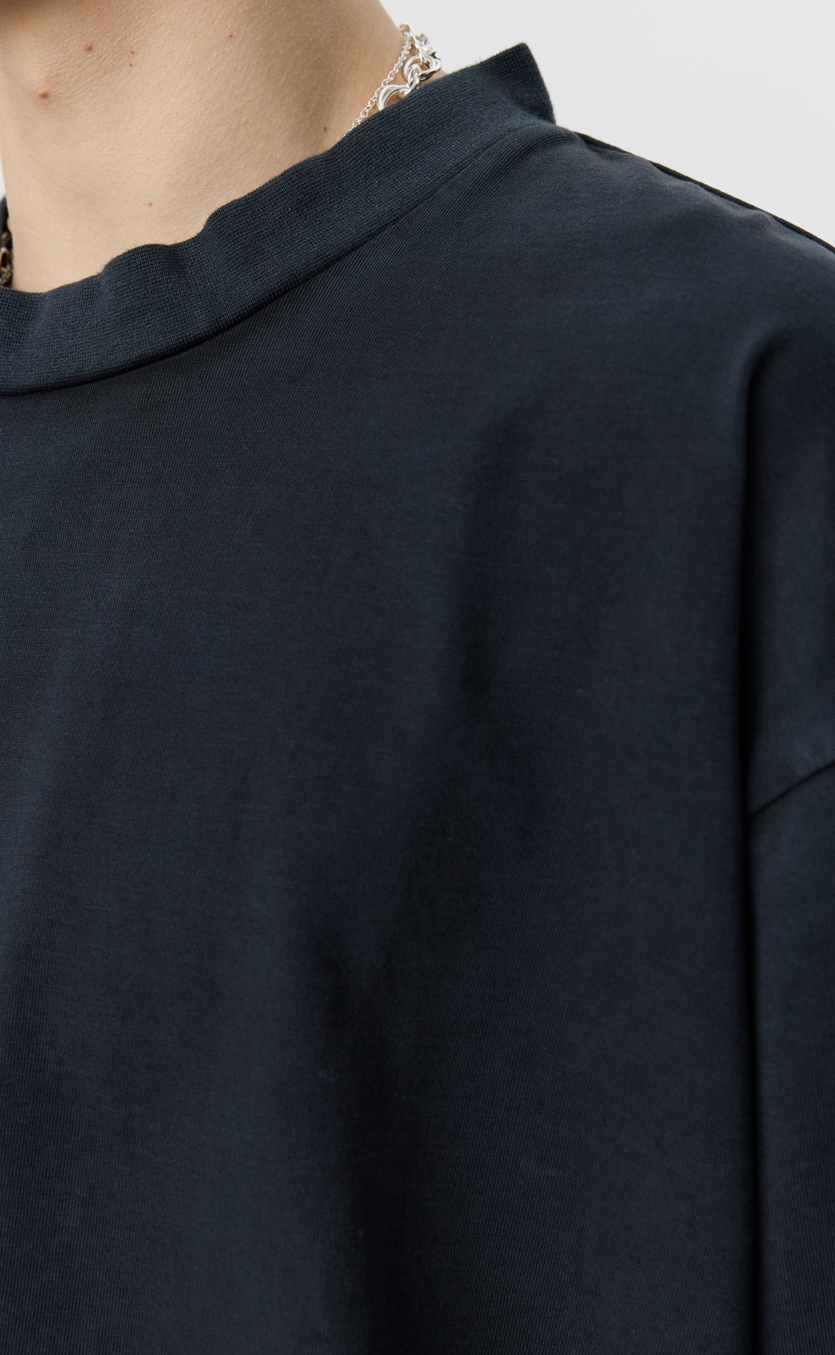 Browsing LS Tee - Vintage Black