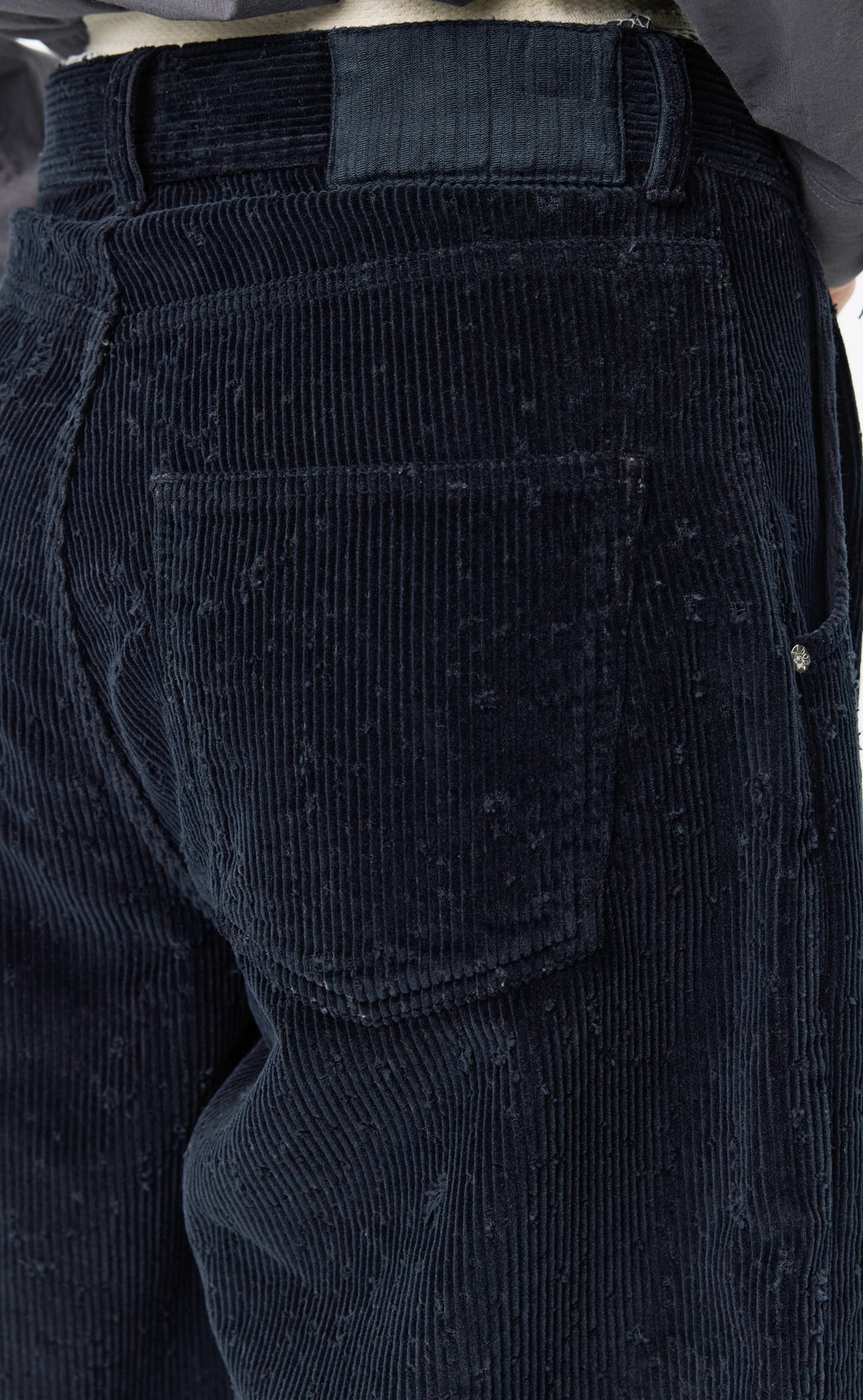 Editional Cord Shorts - Black Punch Out