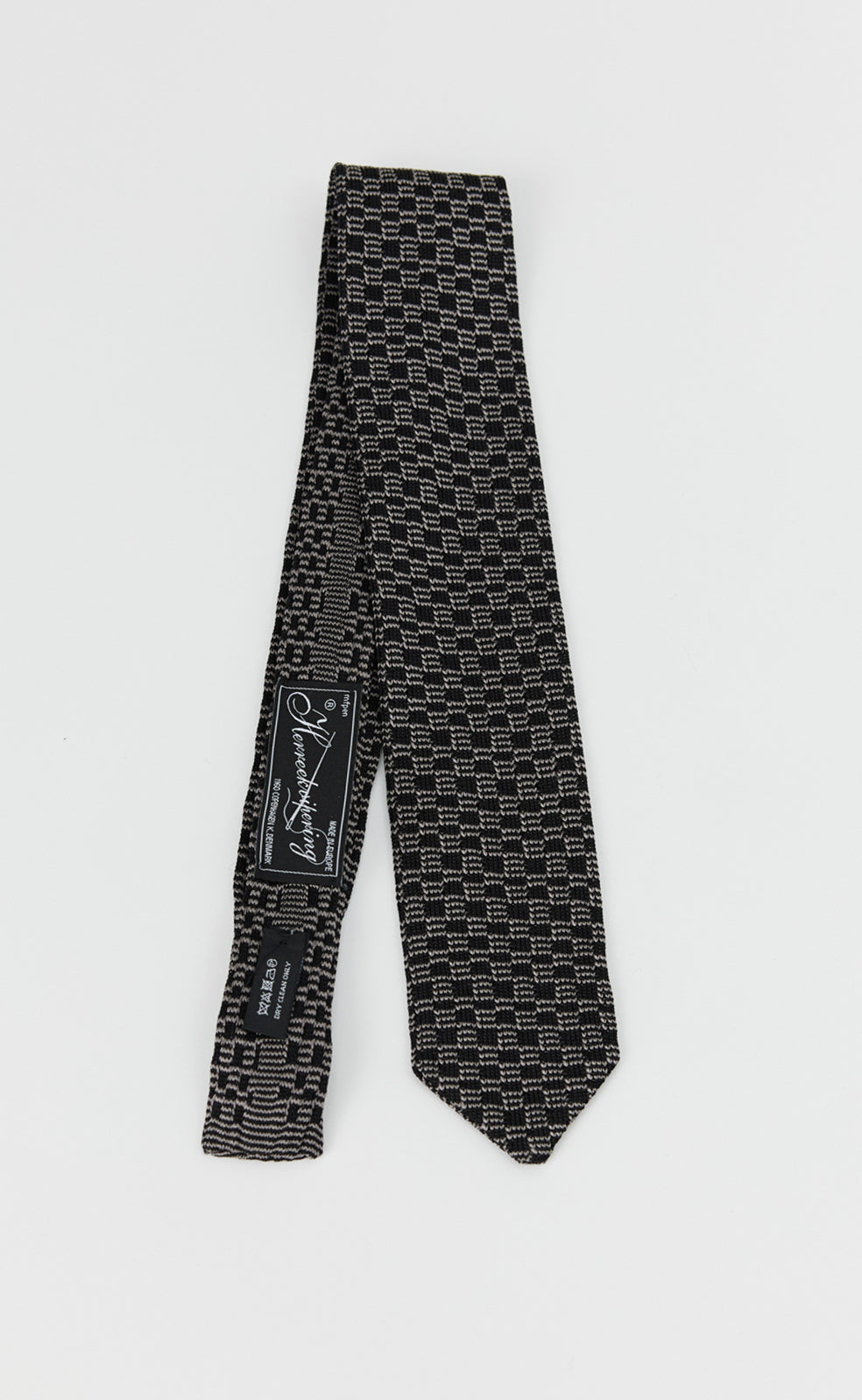 Formal Tie - Black/Grey Ladder