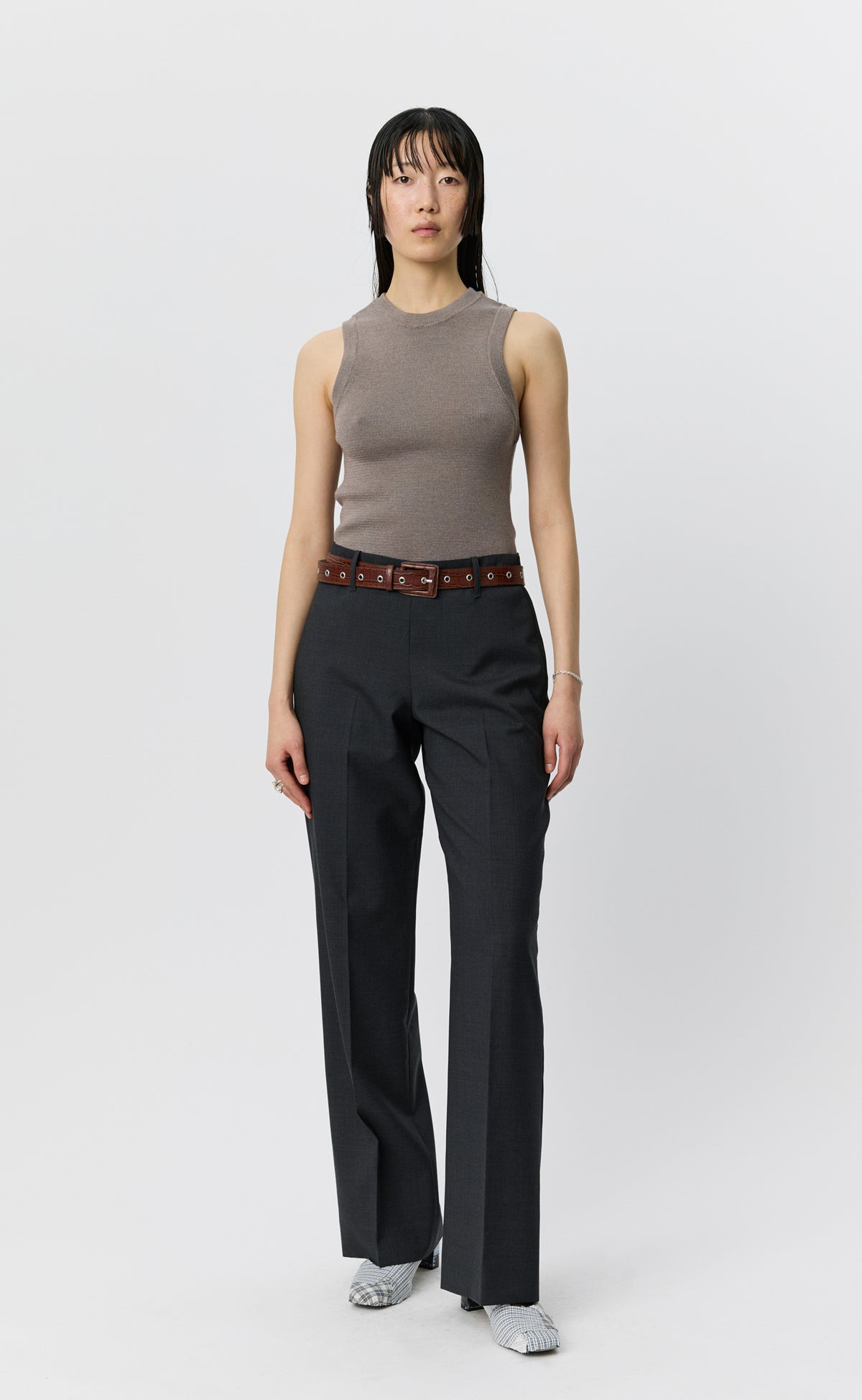 New Taper Trousers - Dark Grey Dry Wool