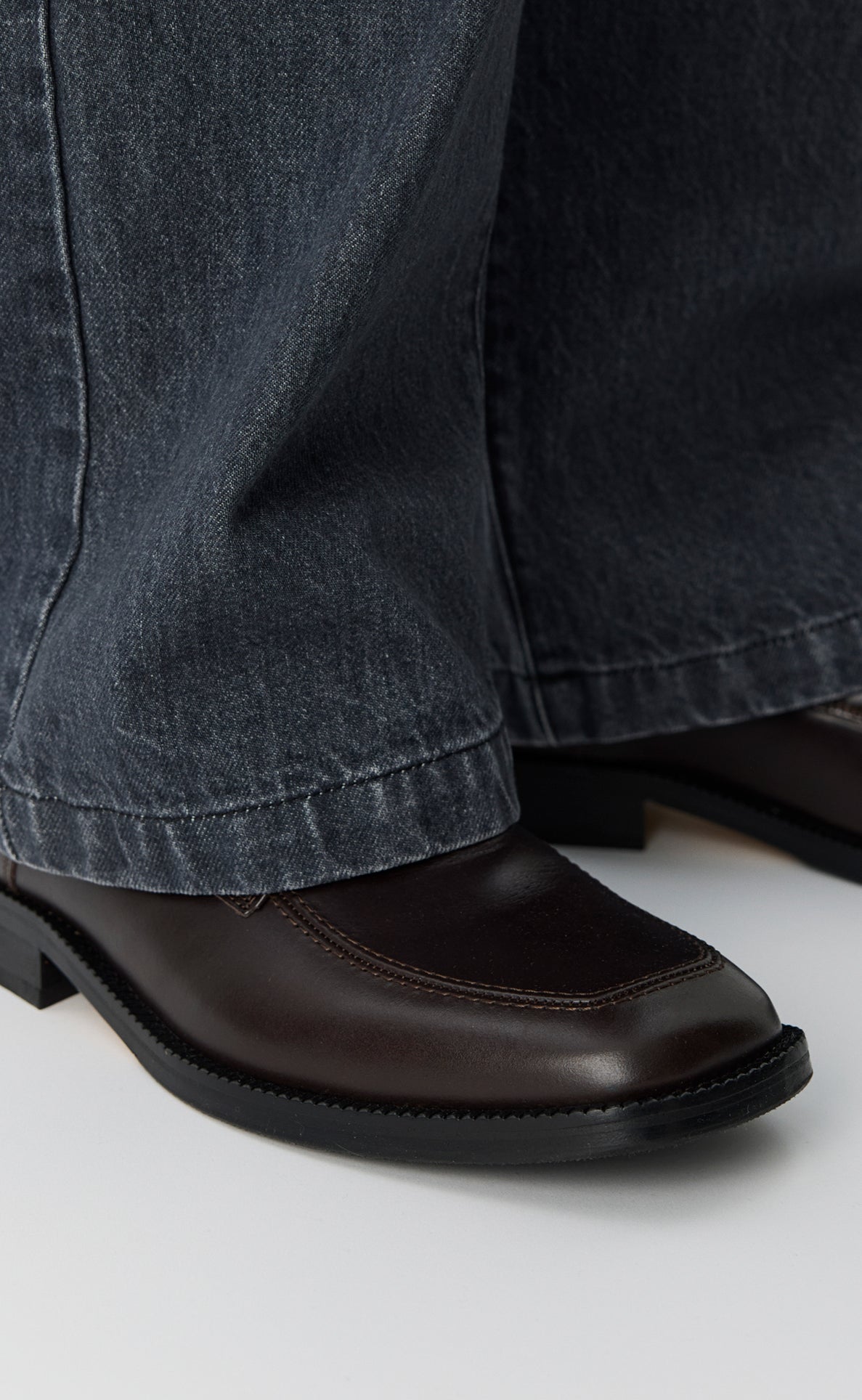 Reunion Derby - Dark Brown