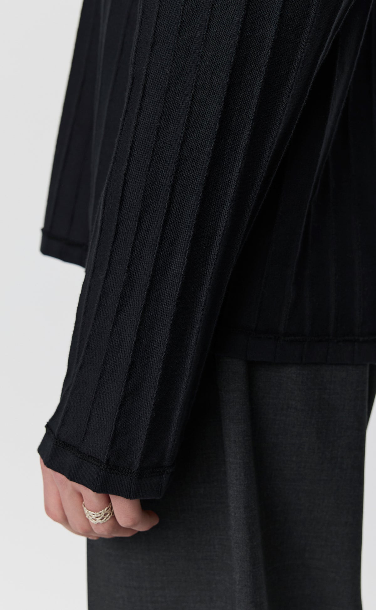 Round Neck Sweater - Black Inverted Ajour Stripe