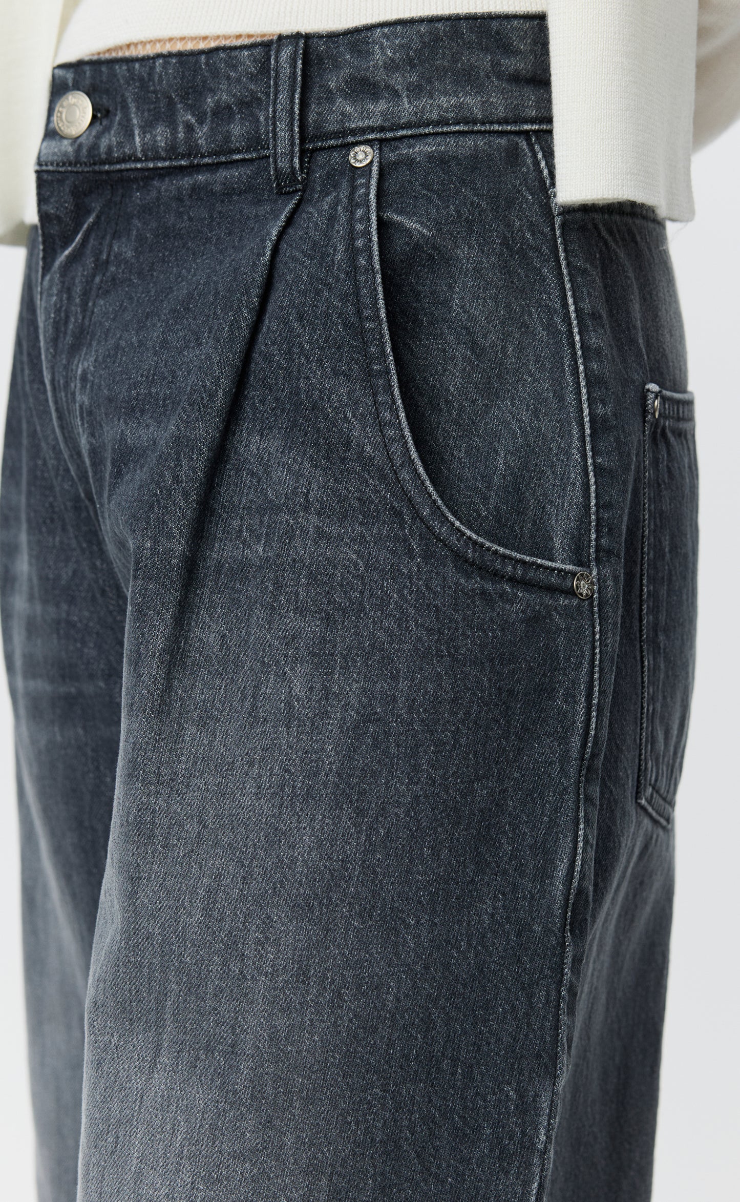 Rivet Shorts - Stonewashed Grey