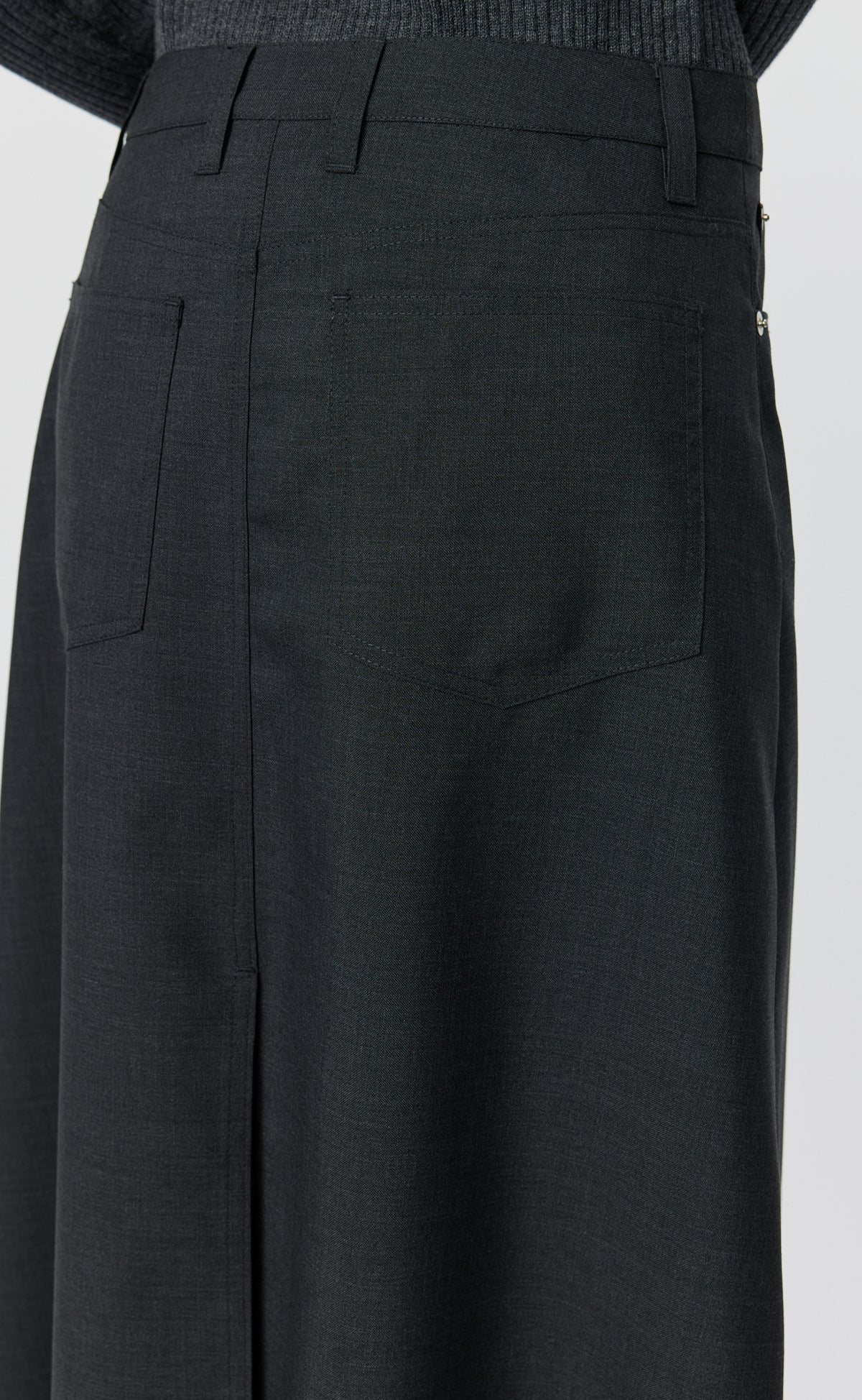 Rivet Vent Skirt - Dark Grey Dry Wool