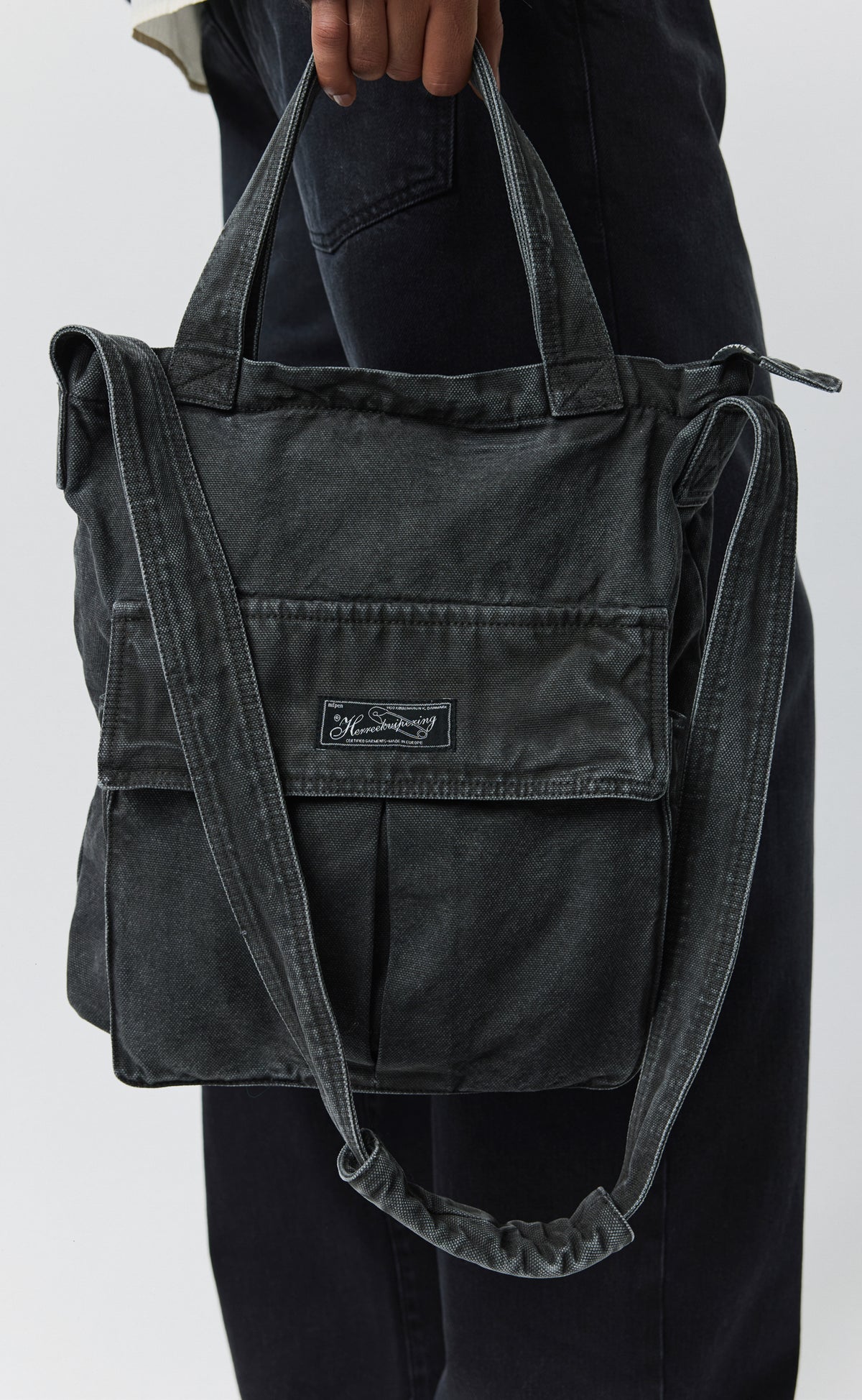 Routine Shoulder Bag - Stonewashed Black