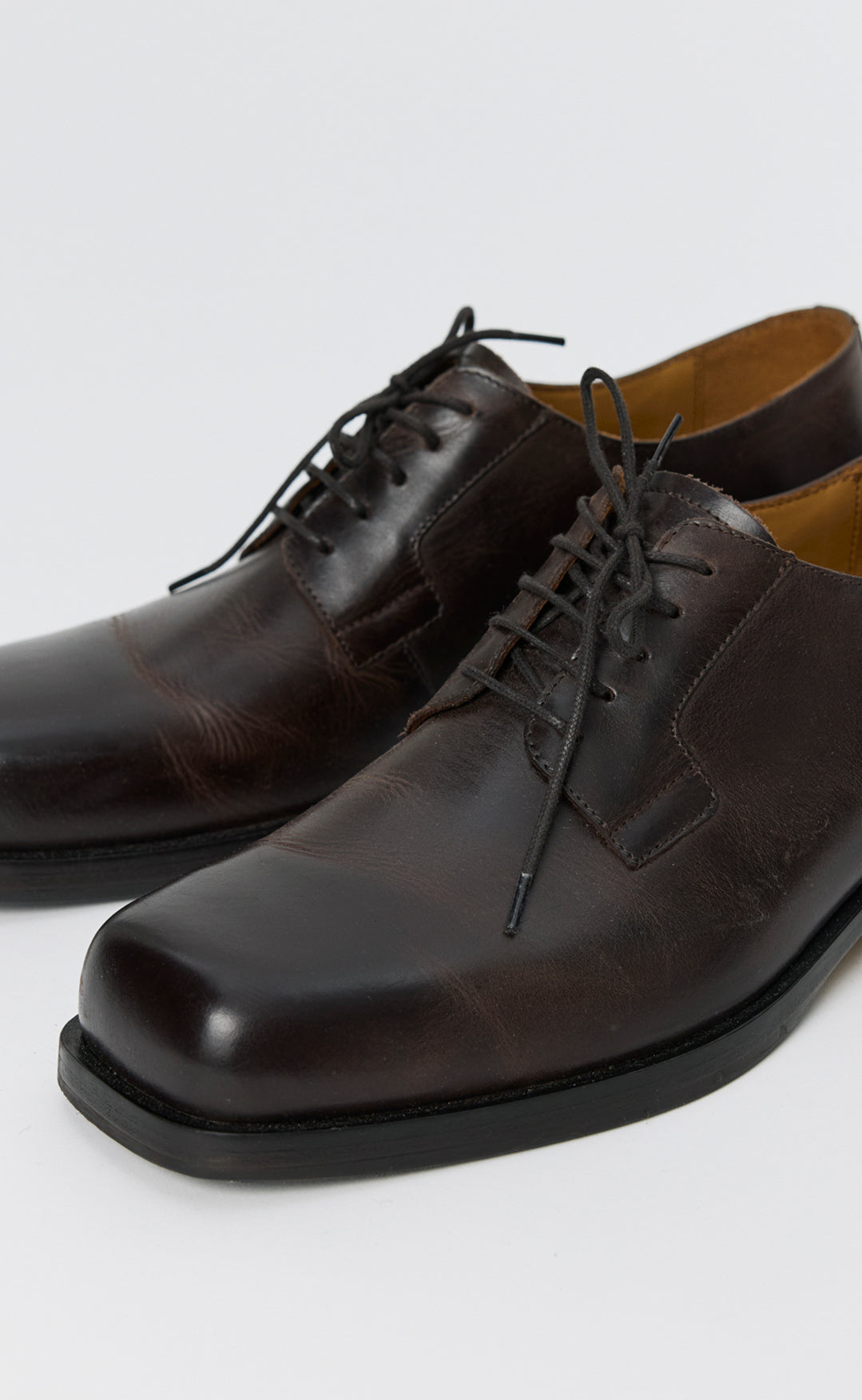 Event Derby - Brown Crust