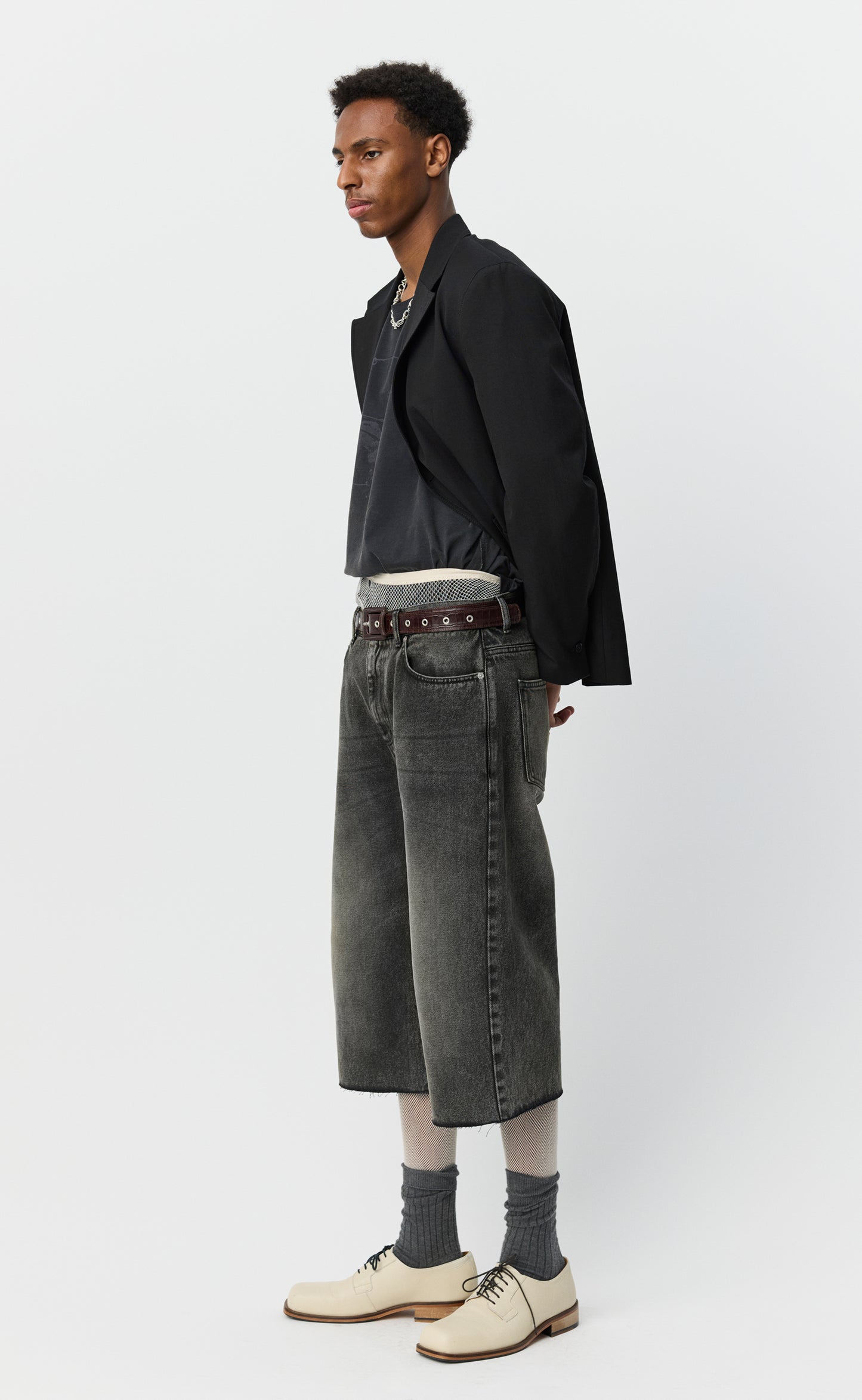 Straight Cut Capri Jeans - Stonewashed Black