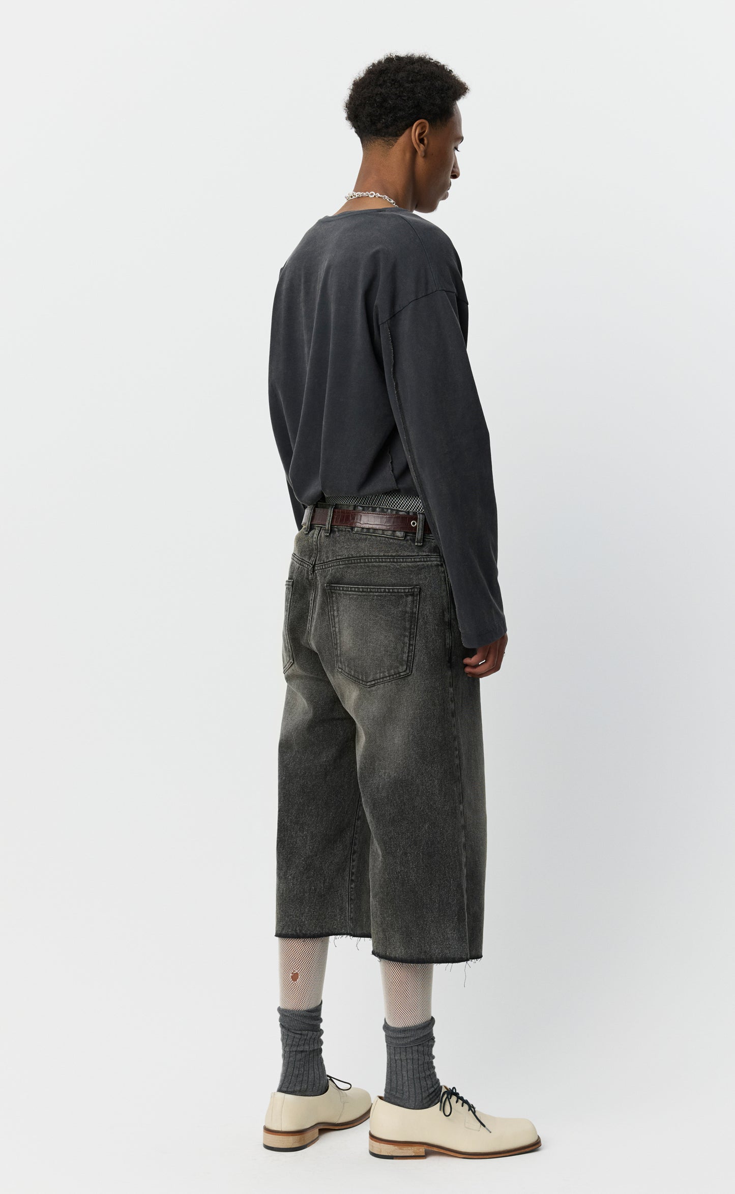 Straight Cut Capri Jeans - Stonewashed Black