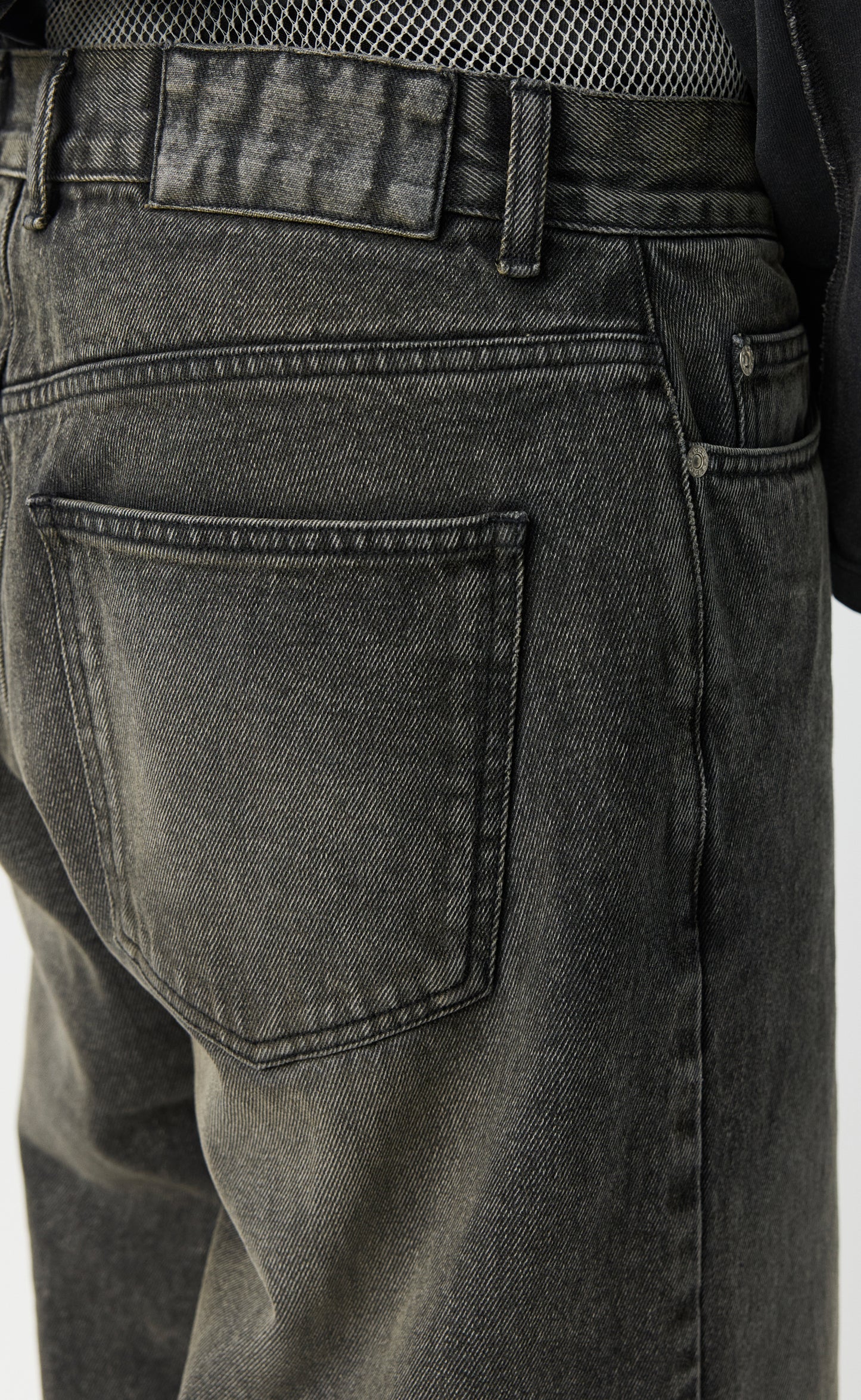Straight Cut Capri Jeans - Stonewashed Black