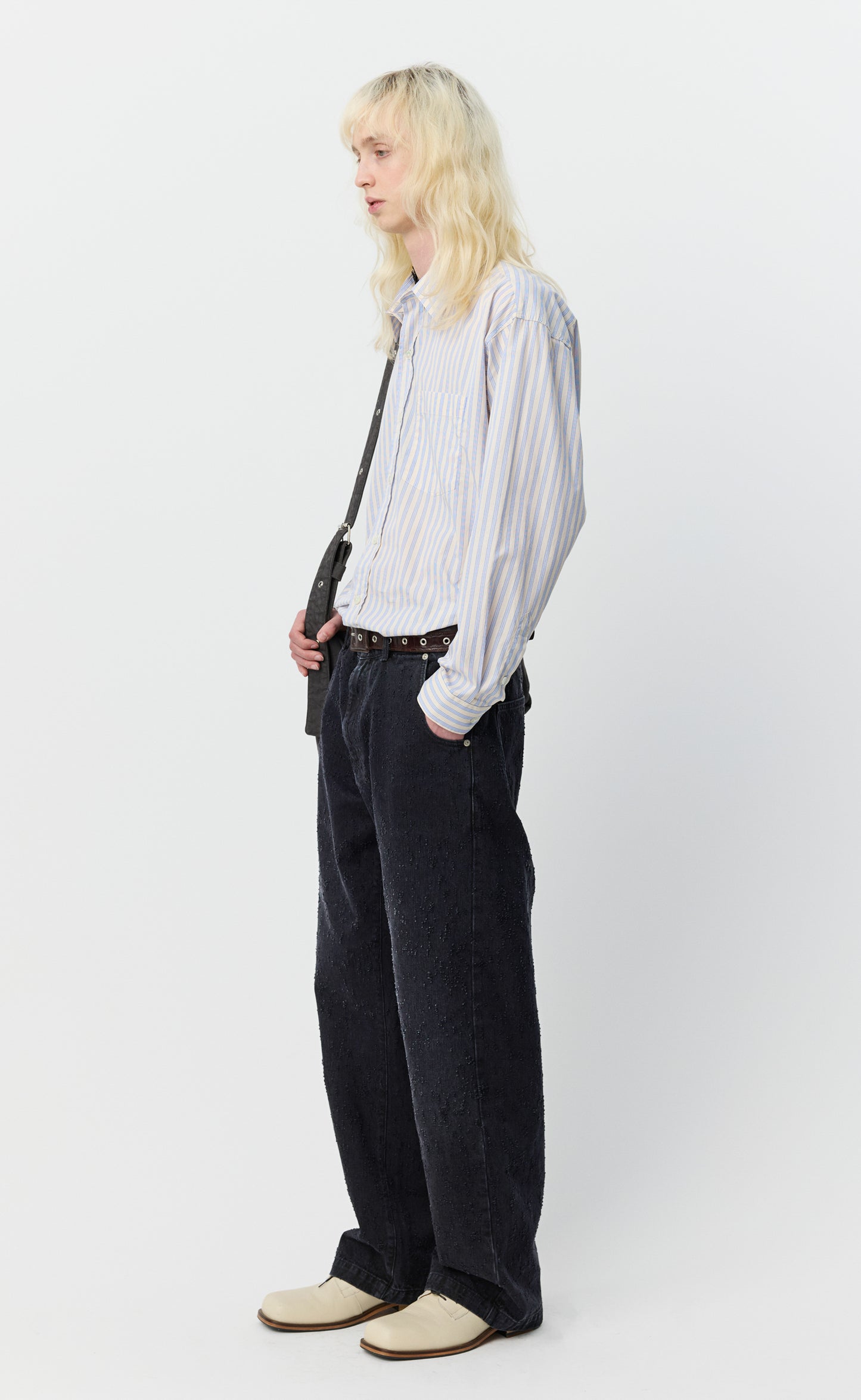 Straight Cut Jeans - Faded Black Punch Out