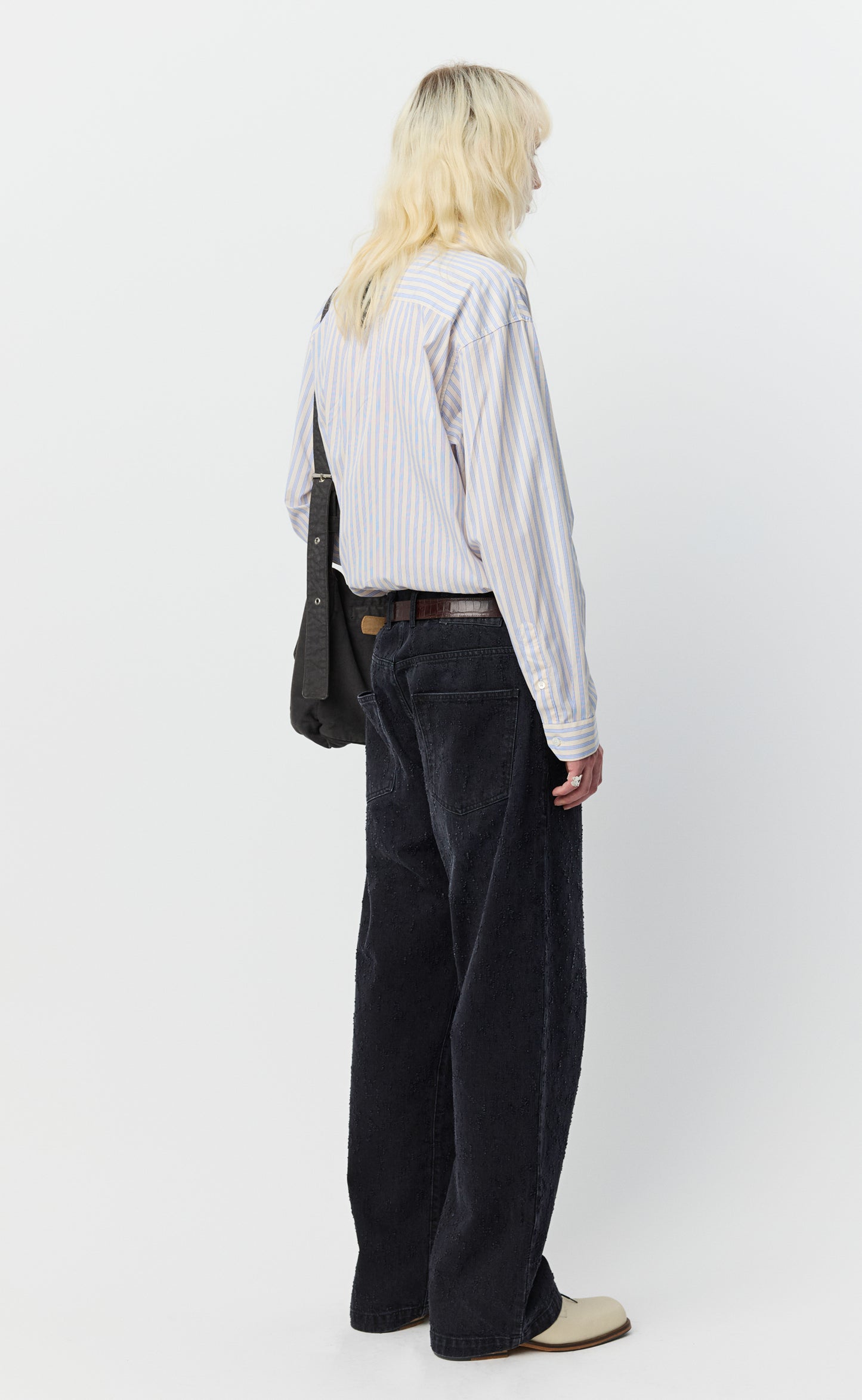 Straight Cut Jeans - Faded Black Punch Out