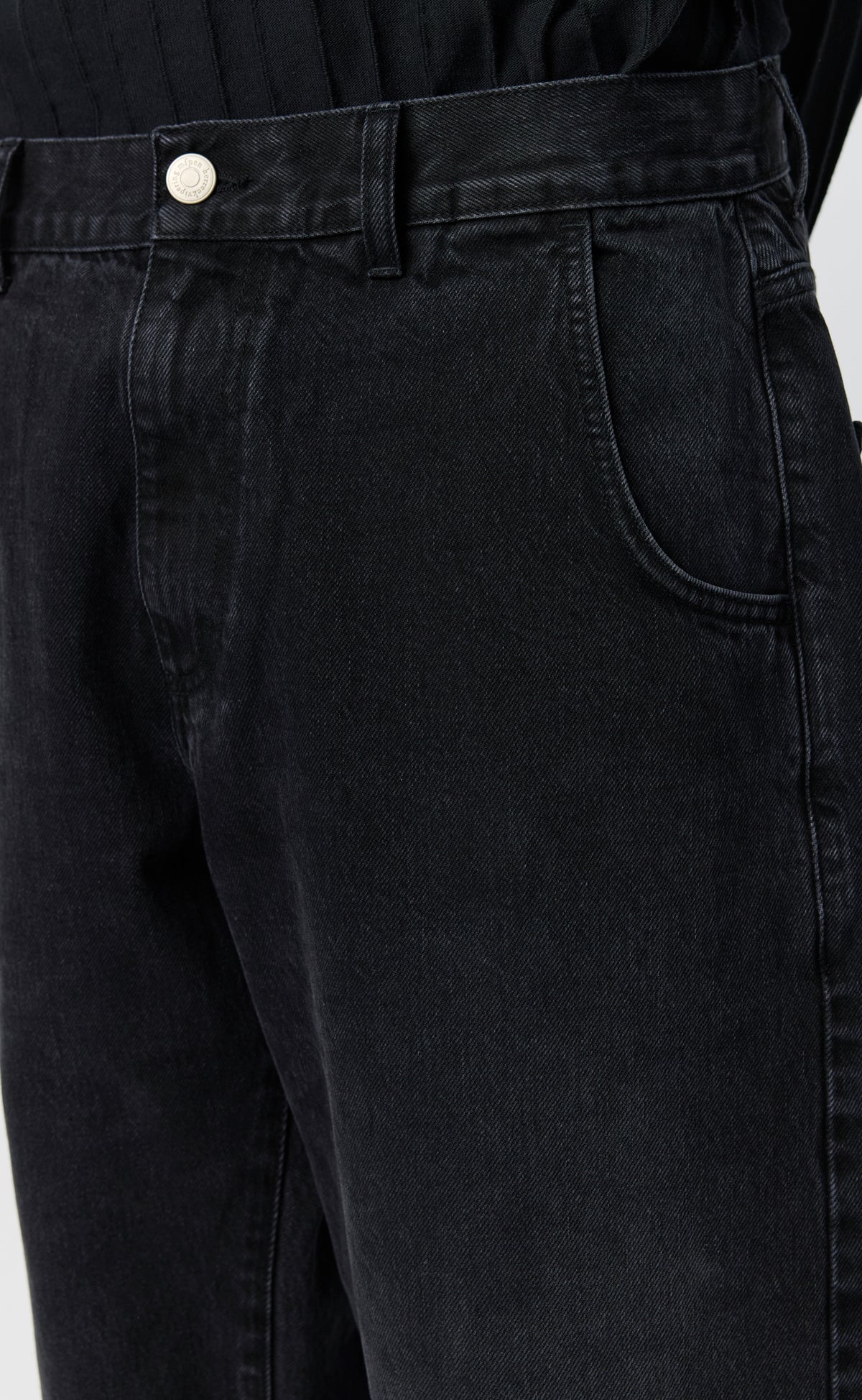 Straight Cut Jeans - Faded Black
