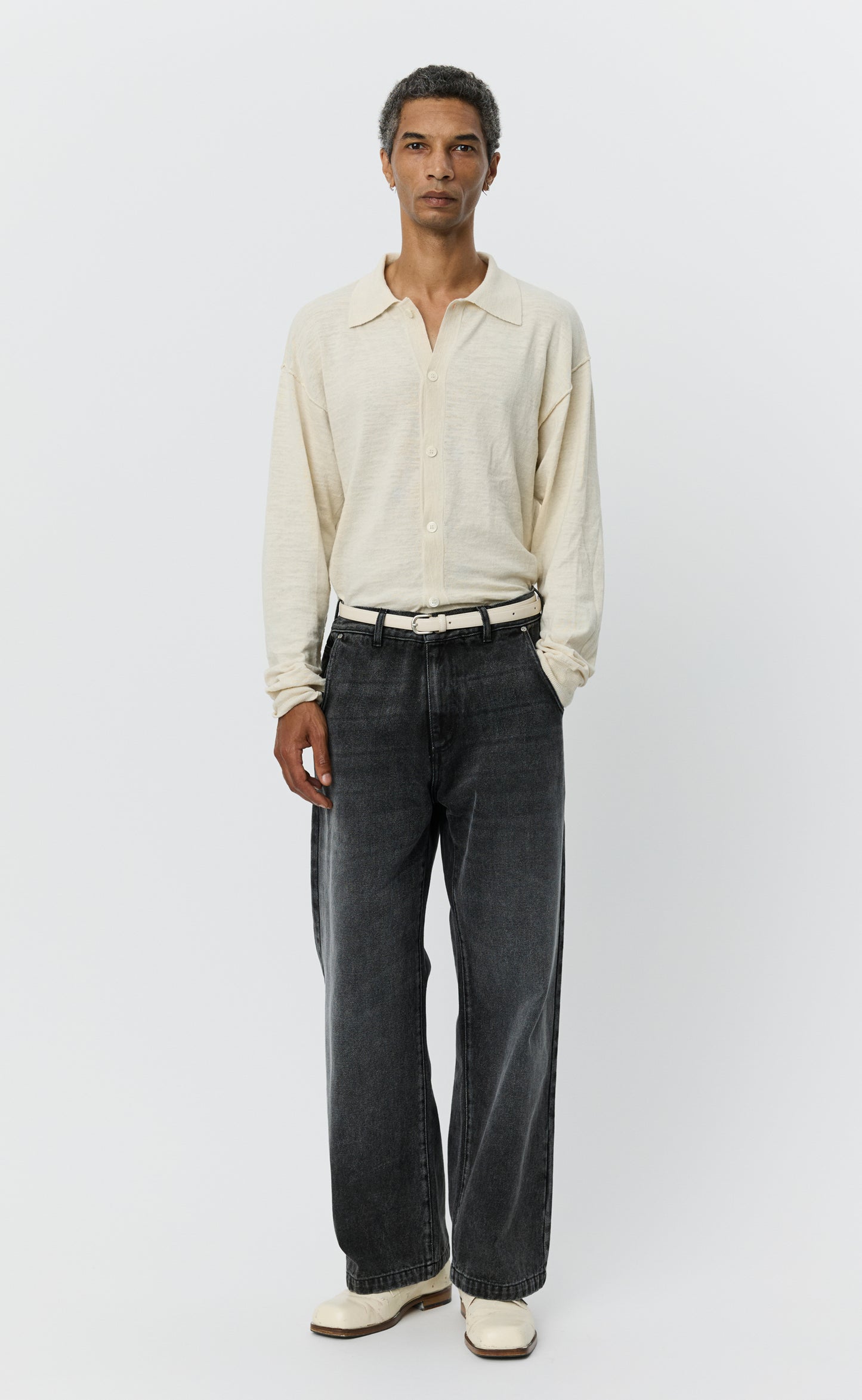 Straight Cut Jeans - Stonewashed Black