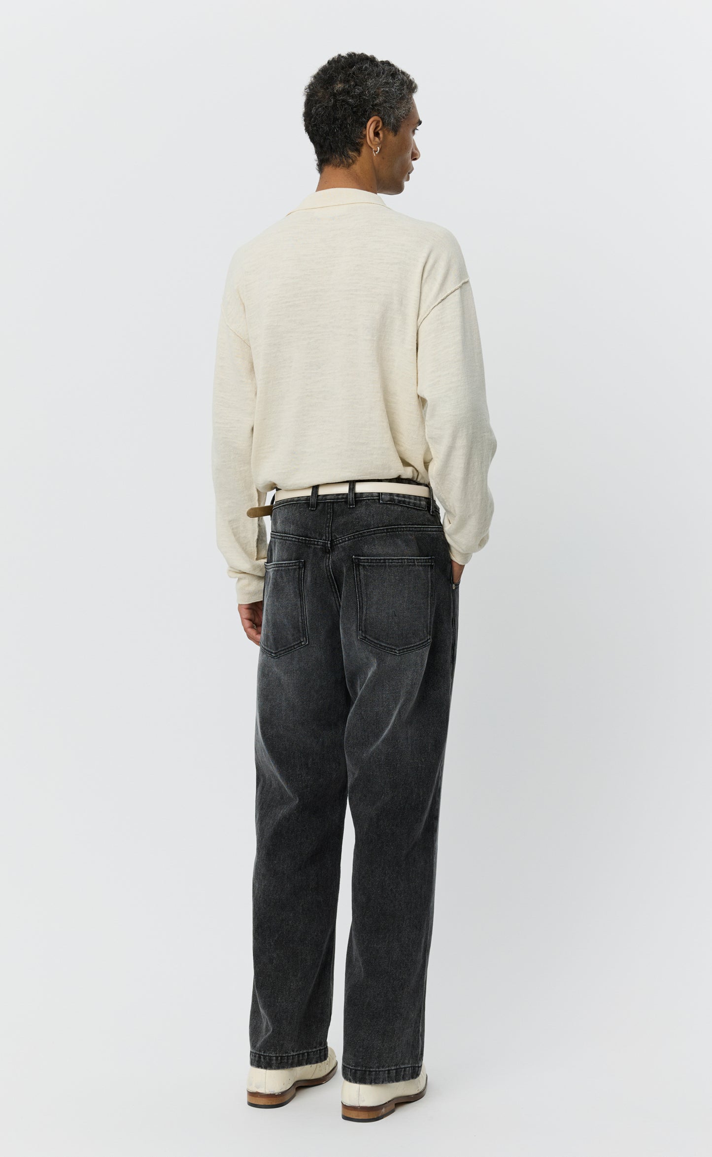 Straight Cut Jeans - Stonewashed Black