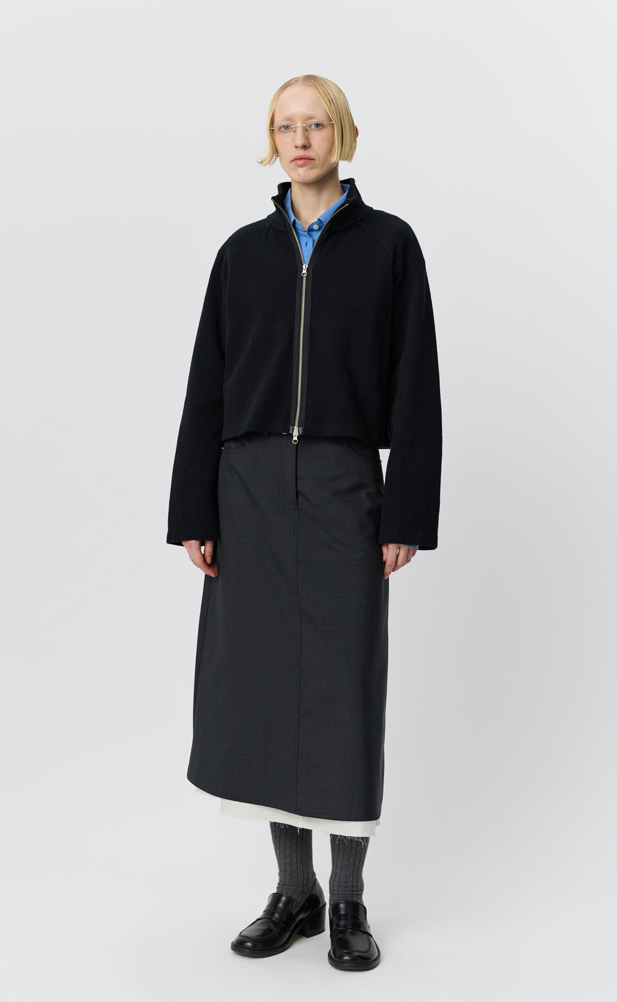 Cropped Leisure Zip Up - Black
